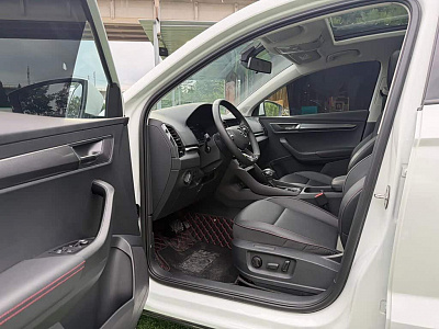 Skoda Karoq 1.4 л 2023 г. Белый, пробег 23000 км