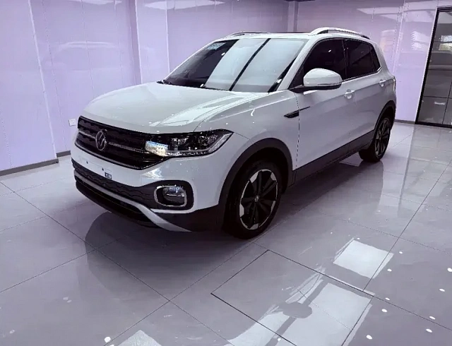 Volkswagen Tanying 1.5 л 2022 г. Белый, пробег 45000 км