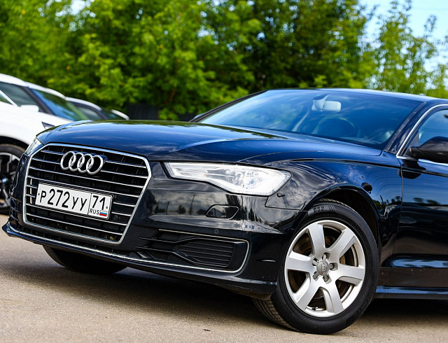 Audi A6 черный 2015
