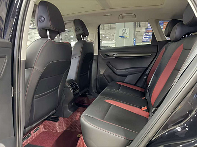 Skoda Karoq 1.4 л 2022 г. Чёрный, пробег 19000 км