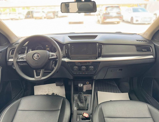 Skoda Kamiq 1.5 л 2022 г. Голубой, пробег 21800 км