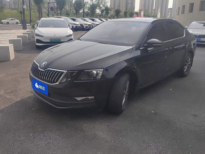 Skoda Octavia 1.5 л 2023 г. Чёрный, пробег 47400 км