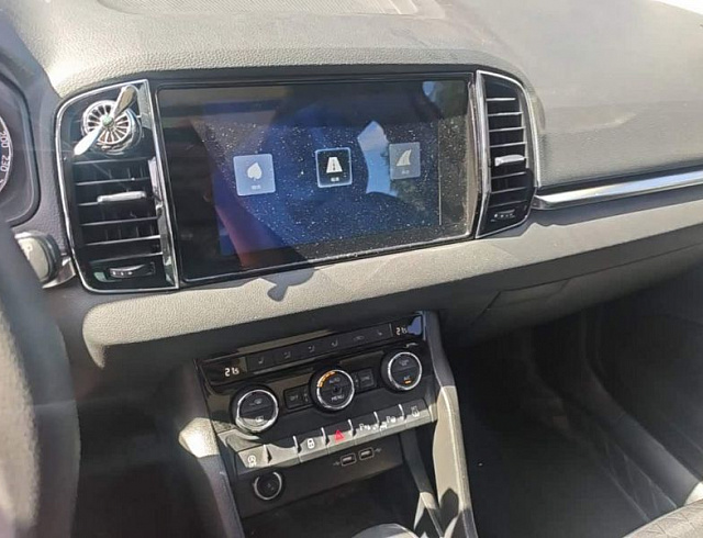 Skoda Karoq 1.4 л 2021 г. желто-оранжевый, пробег 42300 км