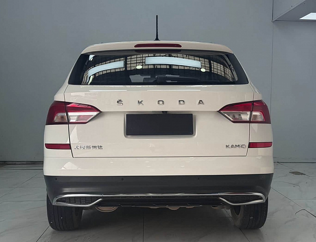 Skoda Kamiq 1.5 л 2022 г. Белый, пробег 33000 км