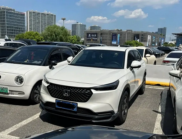 Honda XR-V 1.5 л 2024 г. Белый, пробег 33000 км