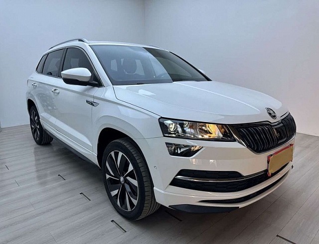 Skoda Karoq 1.4 л 2022 г. Белый, пробег 37000 км