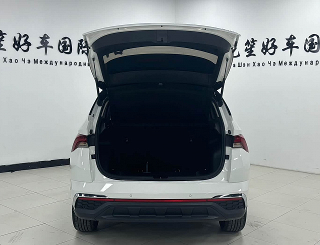 Skoda Kamiq 1.2 л 2022 г. Белый, пробег 19000 км