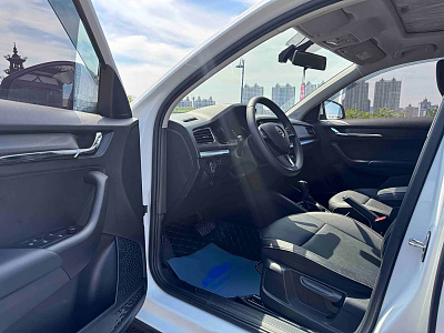 Skoda Kamiq 1.5 л 2023 г. Белый, пробег 11000 км