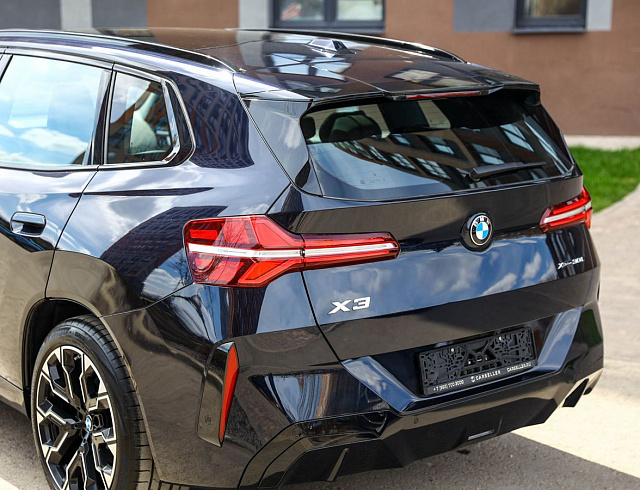 BMW X3 черный 2025