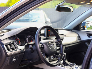 Audi A6 черный 2015