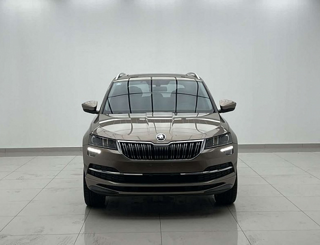 Skoda Karoq 1.4 л 2023 г. шампань/коричневый, пробег 20000 км