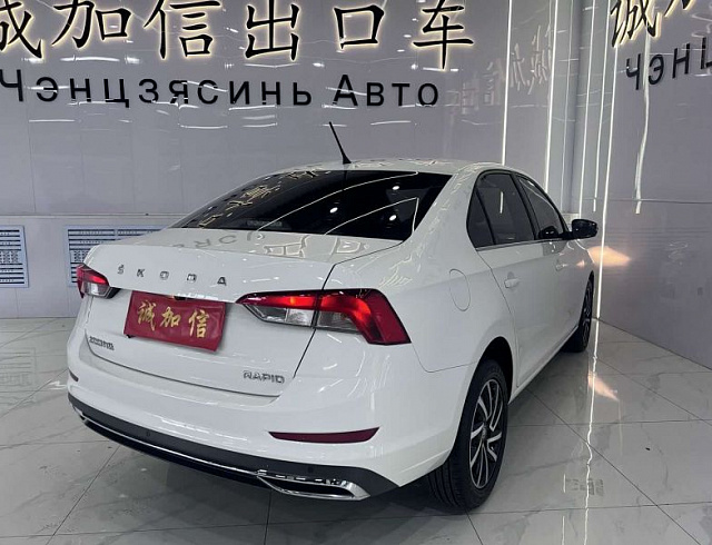 Skoda Rapid 1.5 л 2022 г. Белый, пробег 34000 км