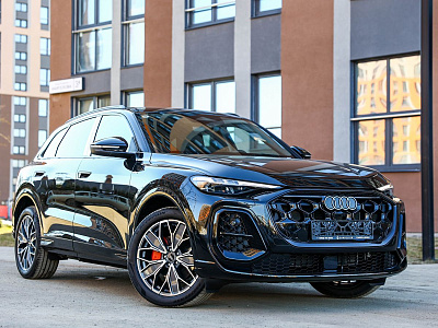 Audi Q5 черный 2025