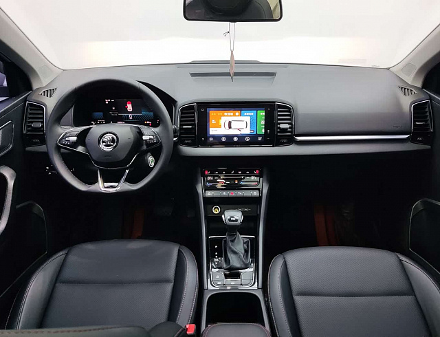Skoda Karoq 1.4 л 2022 г. Белый, пробег 21000 км