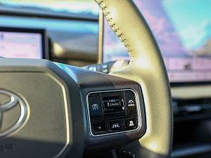 Toyota RAV4 черный 2026