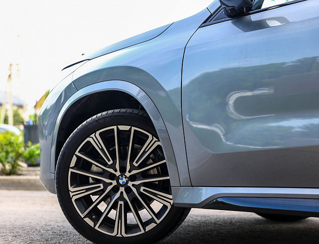 BMW X1 серый 2025