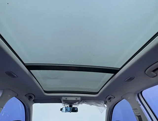 Skoda Karoq 1.4 л 2023 г. Белый, пробег 33000 км
