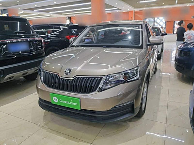Skoda Kamiq 1.5 л 2021 г. шампань/коричневый, пробег 32400 км