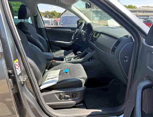 Skoda Kodiaq 2024 г. Серый, пробег 43720 км