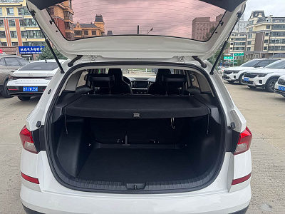 Skoda Kamiq 1.5 л 2022 г. Белый, пробег 33800 км