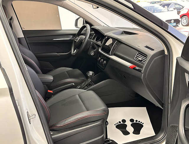 Skoda Kamiq 1.5 л 2022 г. Белый, пробег 10700 км