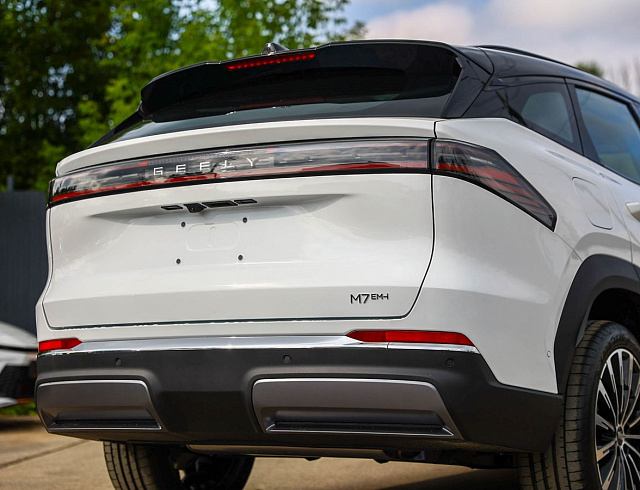 Geely Galaxy M7 белый 2026
