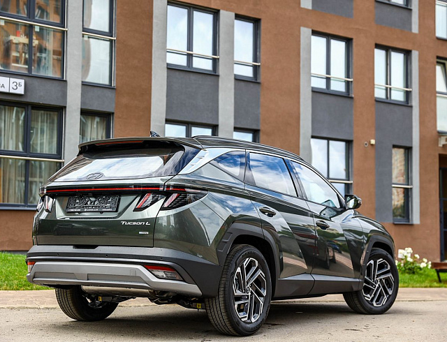 Hyundai Tucson серый 2026