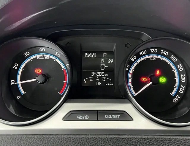 Skoda Rapid 1.5 л 2022 г. Белый, пробег 34000 км