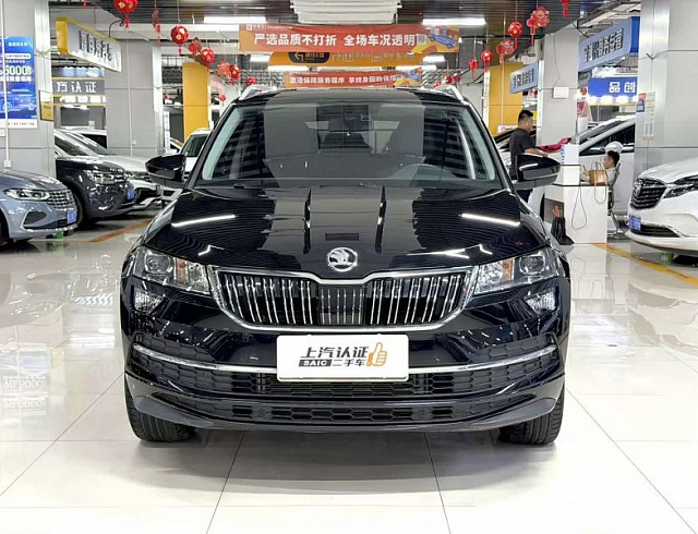 Skoda Karoq 1.4 л 2022 г. Чёрный, пробег 19000 км