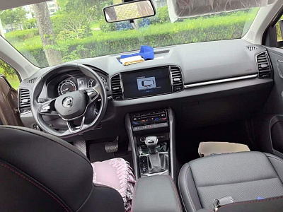 Skoda Karoq 1.4 л 2022 г. шампань/коричневый, пробег 14800 км