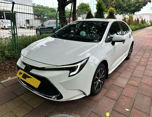 Toyota Levin 1.2 л 2024 г. Белый, пробег 20000 км