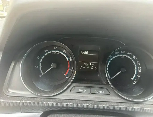 Skoda Kamiq 1.5 л 2022 г. Белый, пробег 46000 км