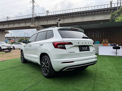 Skoda Karoq 1.4 л 2023 г. Белый, пробег 23000 км