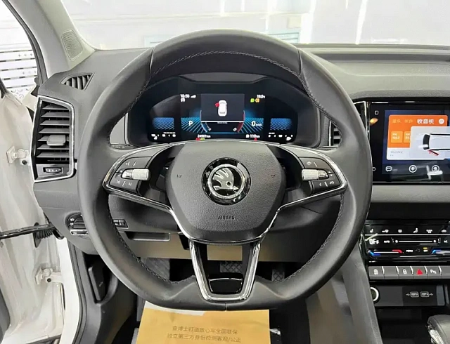 Skoda Karoq 1.4 л 2022 г. Белый, пробег 24800 км