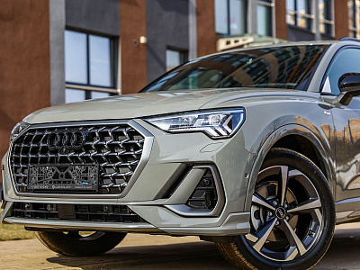 Audi Q3 серый 2026