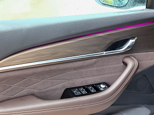 Geely Monjaro белый 2026