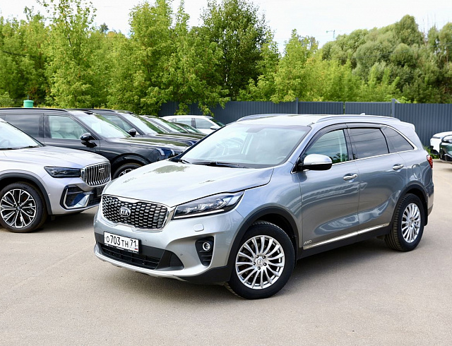 Kia Sorento серый 2020