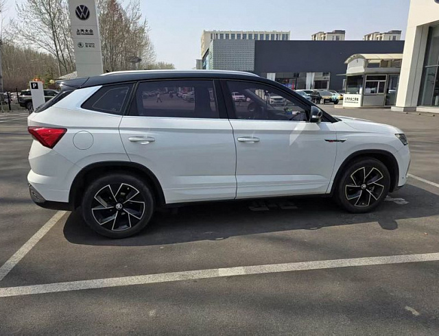 Skoda Kamiq 1.5 л 2023 г. Белый, пробег 36200 км