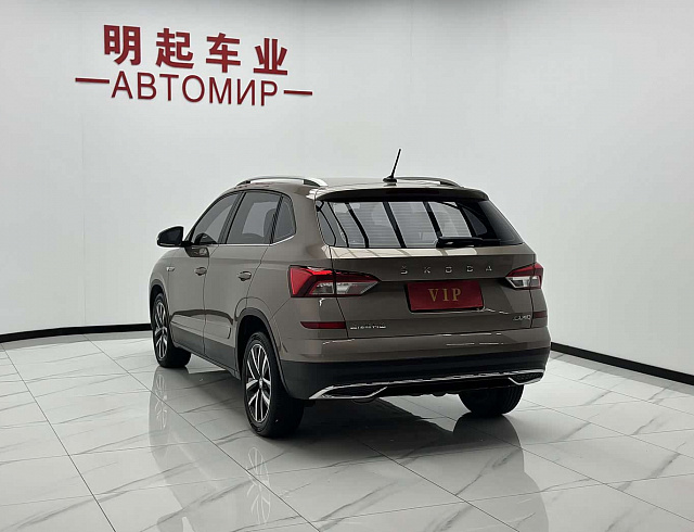 Skoda Kamiq 1.5 л 2023 г. шампань/коричневый, пробег 20000 км