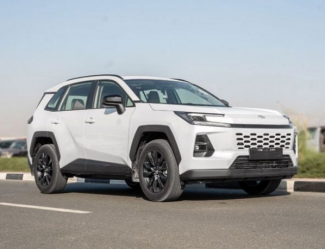 Toyota RAV4 2.0 л 2026 г. Белый