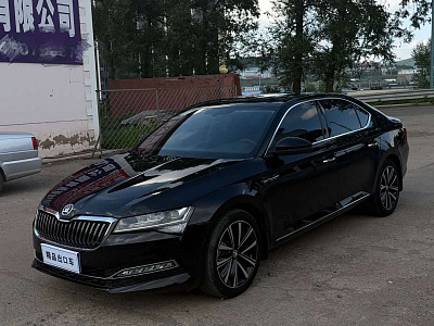 Skoda Superb 1.4 л 2023 г. Чёрный, пробег 43000 км