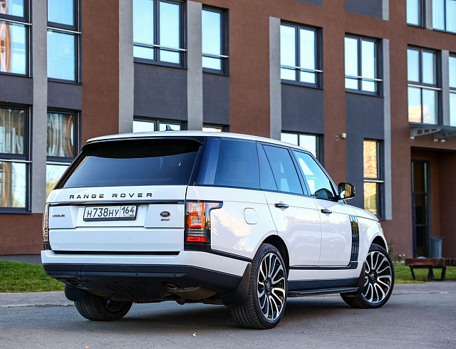 Land Rover Range Rover белый 2016